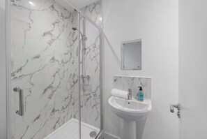 Shower, towels