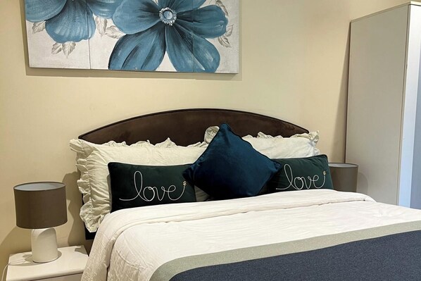 3 多间卧室、熨斗/熨衣板、WiFi、床单