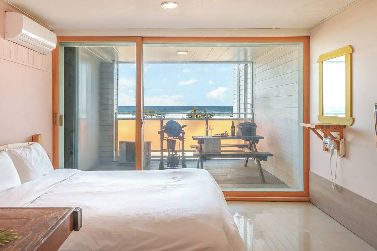 Basic Room, 1 Bedroom (Jinju Lin) | 1 bedroom, WiFi (free)