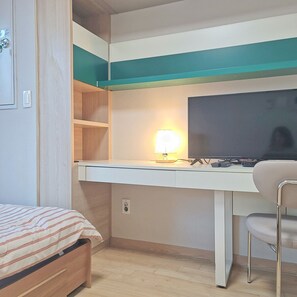 1 bedroom, WiFi, bed sheets