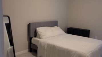 2 sovrum, strykjärn/strykbräda, wi-fi och sängkläder