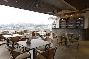 Restaurant - Hotel Varshish Inn (Bhopal)