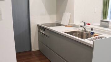 Kühlschrank, Mikrowelle