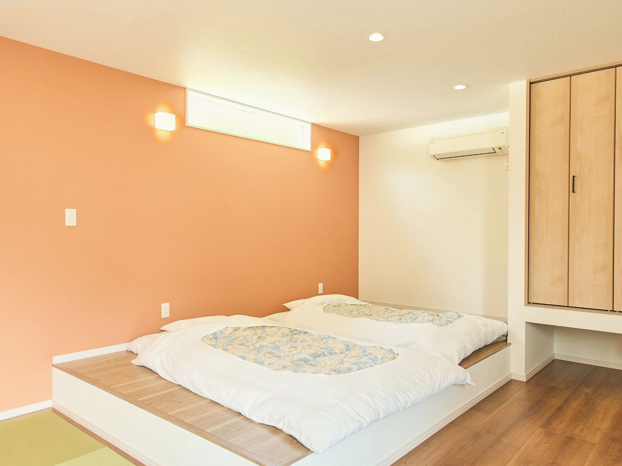 1 室のベッドルーム、デスク、WiFi (無料)、ベッドシーツ