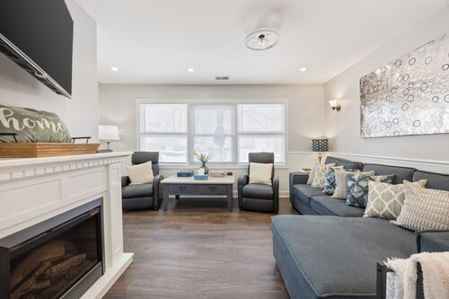 Cozy/Private 3 BR nestled on an acre of  Serenity