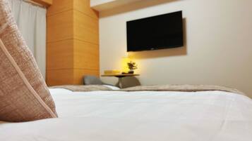 Comfort Double Room, Balcony | Premium bedding, down comforters, laptop workspace, blackout drapes