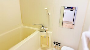 Bathroom shower - Rakukyou-Higashishinsaibashi (Osaka)