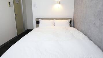 1 bedroom, desk, free WiFi, bed sheets