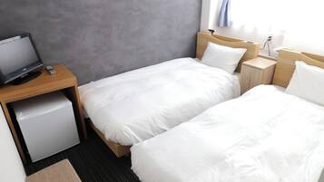 1 bedroom, desk, free WiFi, bed sheets