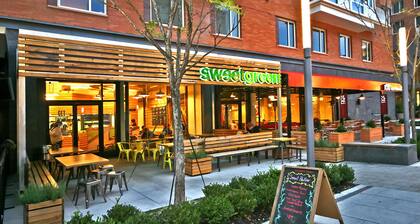 Gorgeous small historic home next to GWU