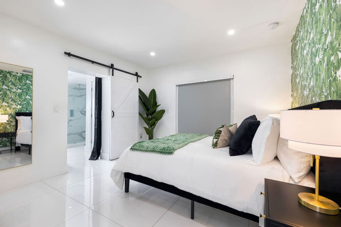 4 chambres, fer et planche à repasser, Wi-Fi gratuit, draps fournis