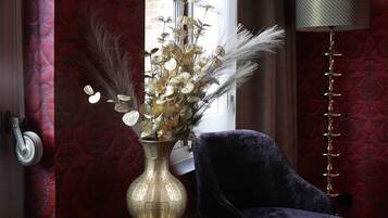 Habitación Confort doble | 1 dormitorio, ropa de cama de alta calidad, minibar y caja fuerte