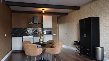 1 Schlafzimmer, hochwertige Bettwaren, Minibar, Zimmersafe