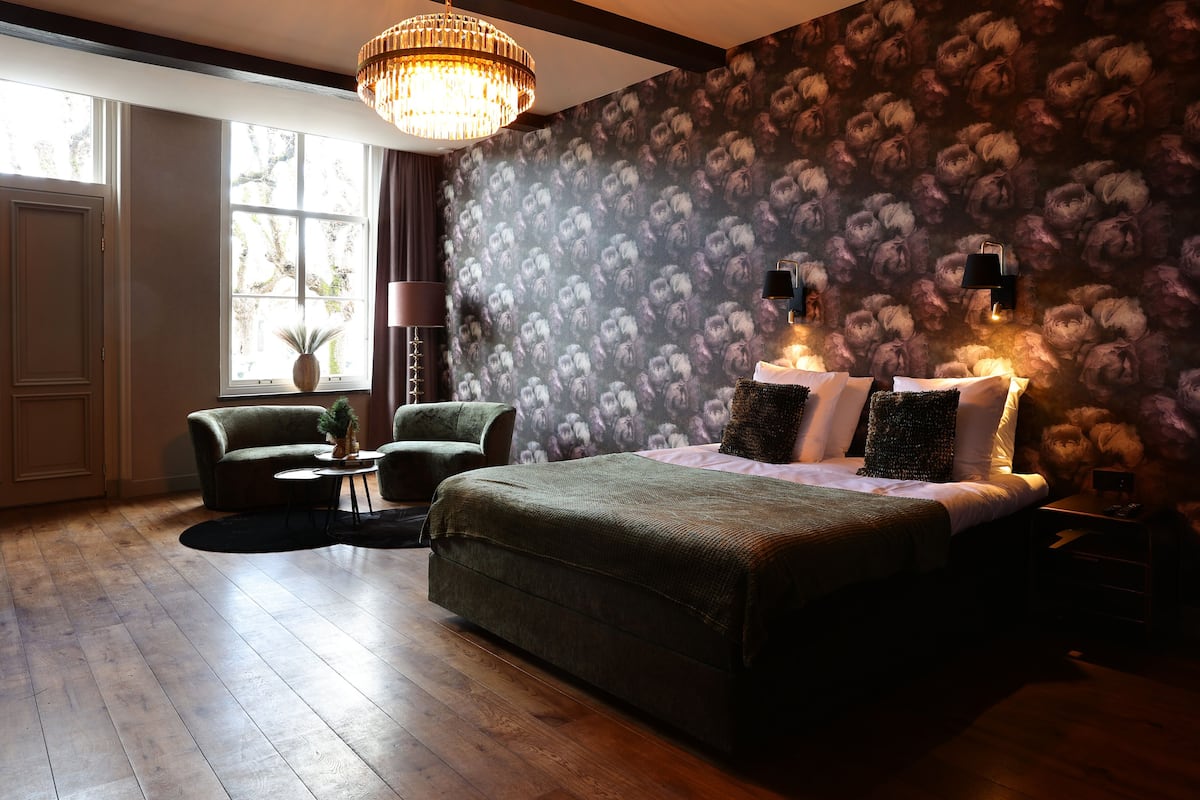 Luxury Studio Suite, City View