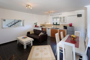 Interior - Villa Niko 200 metars from sand beach PET FRIENDLY ISLAND KRK CROATIA (Rudine)