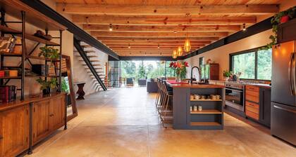 Refugio San Simón with private garden and serene mountain views