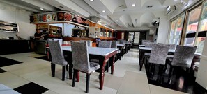 Restaurant - OYO 1141 Healing Condo Hotel (Angeles City)