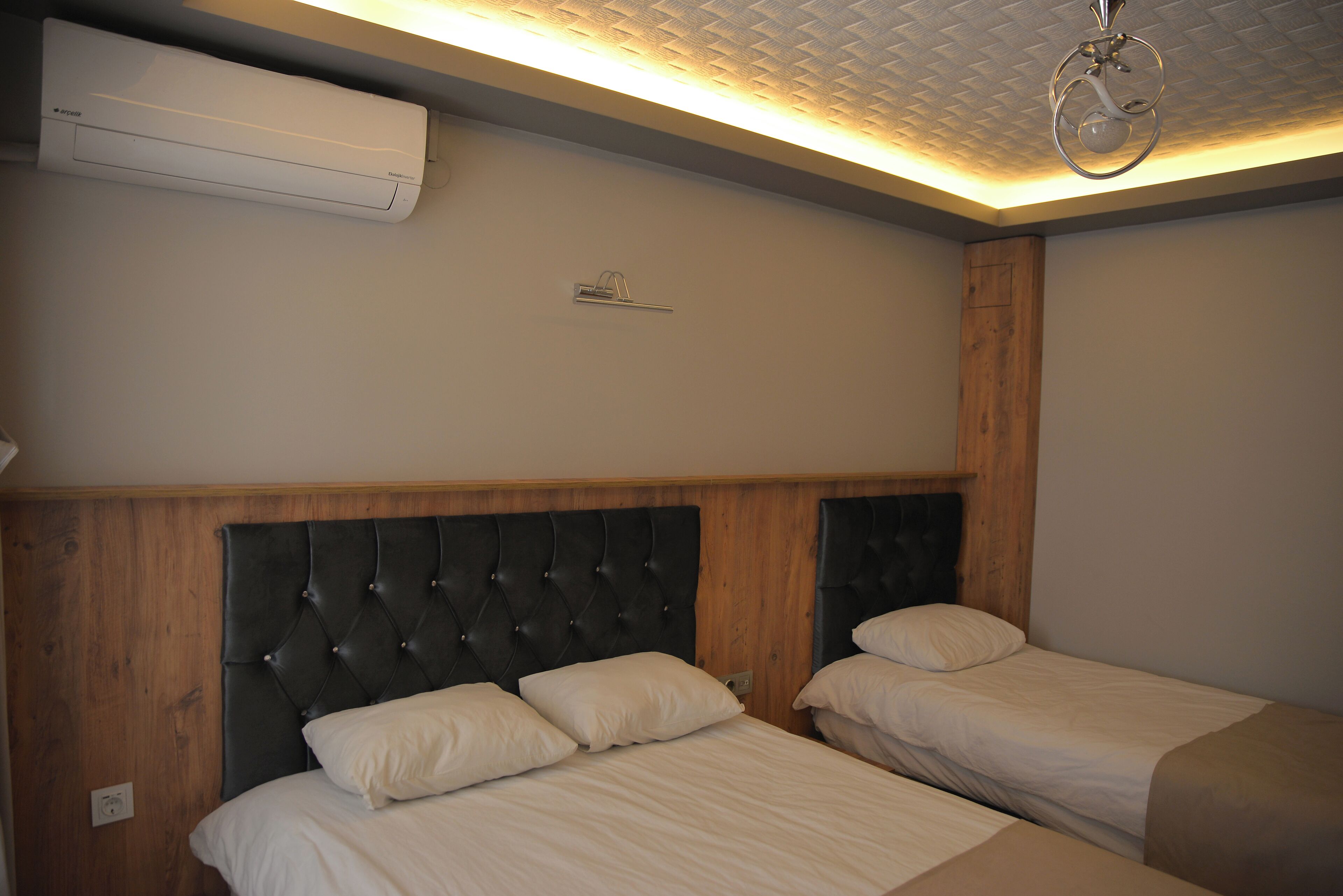 Desk, laptop workspace, iron/ironing board, free WiFi