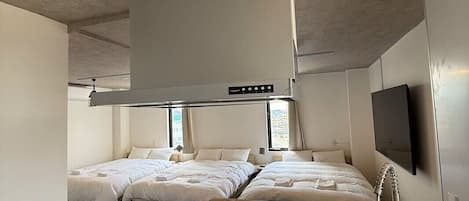 Kolmen hengen comfort-huone, tupakointi kielletty, keittiö | Pimennysverhot, ilmainen Wi-Fi, vuodevaatteet