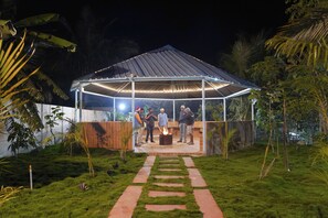 Property grounds - Escape to tranquility at JNS Farms a 6 BR property near Bangalore (Guesthouse) (Ganiganahalli)