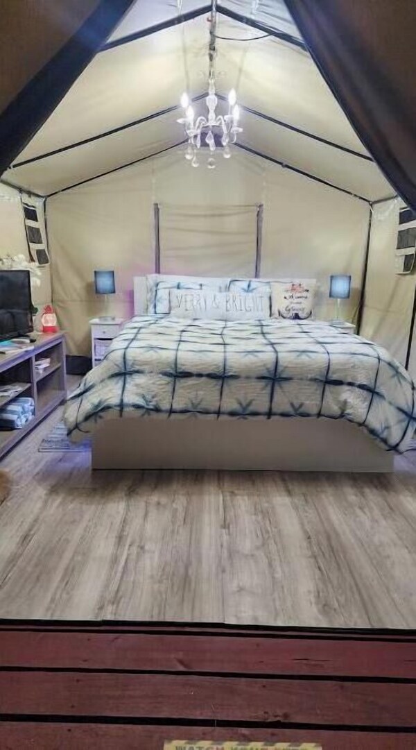 Glamping Paradise In Cutler Bay - Cutler Bay, FL