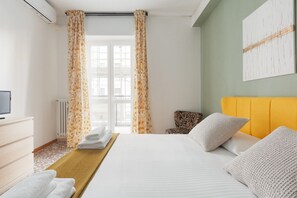 1 habitación, tabla de planchar con plancha, wifi y ropa de cama 