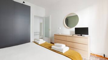 1 Schlafzimmer, BĂŒgeleisen/BĂŒgelbrett, WLAN, BettwĂ€sche