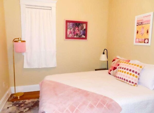 3 bedrooms, desk, iron/ironing board, WiFi