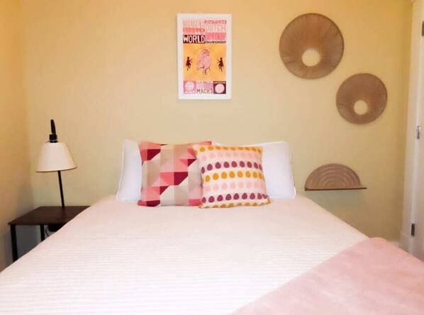 3 bedrooms, desk, iron/ironing board, WiFi