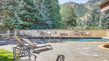 Beheizter Pool