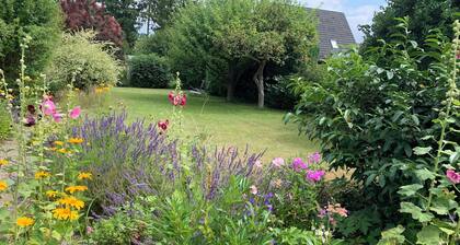 Ferienhaus mit großem Garten zum Entspannen und Rumtoben, Ostseenähe