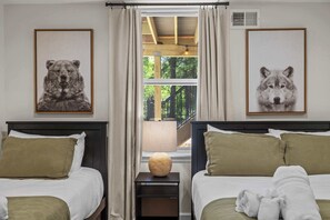 6 slaapkamers, een strijkplank/strijkijzer, reisbedje, wifi