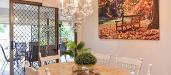 "The Arcadia" : Luxury English Cottage / Near CBD / Nature / Privacy / Long Stay
