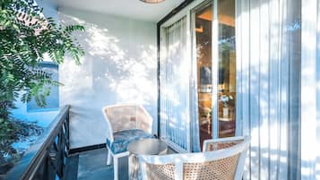 Luxury Studio Suite, 1 Bedroom | Balcony