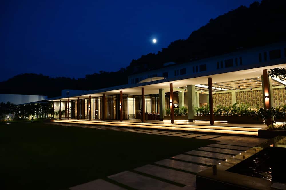 Club Charholi