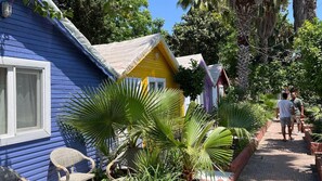 Coffres-forts dans les chambres, bureau, rideaux occultants