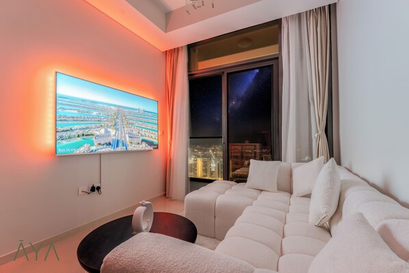 2 bedrooms, in-room safe, blackout curtains, iron/ironing board - Aya - Luxury Living in 2BR at Aykon City (Dubai)