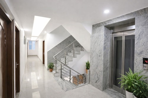 Mauryan Signature hotel Near Yashobhoomi