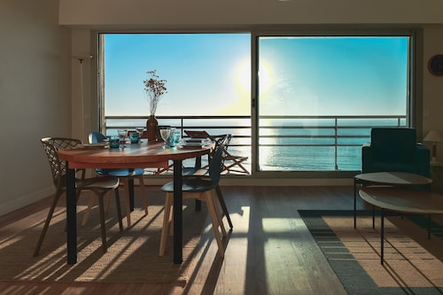 Magnifique appartement vue sur la baie des Sables et chenal