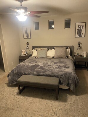 3 bedrooms, iron/ironing board, free WiFi, bed sheets - Charming 3-bedroom house with AC and WiFi in Desert Hot Springs (Desert Hot Springs)