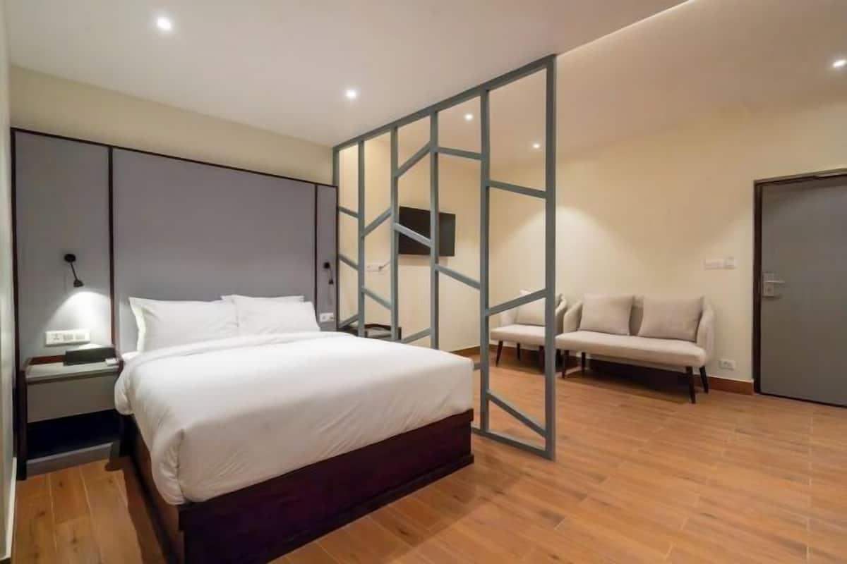 1 dormitorio, minibar, escritorio