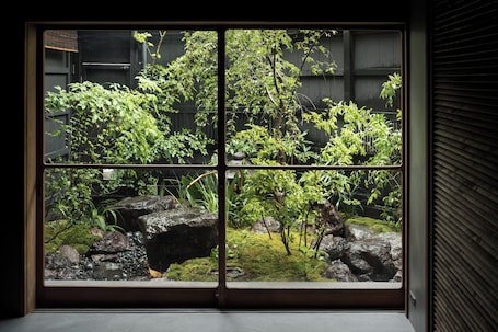 Garden. TRUNK HOUSE
