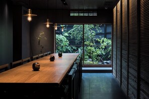 In-room dining - TRUNK HOUSE (Tokyo)