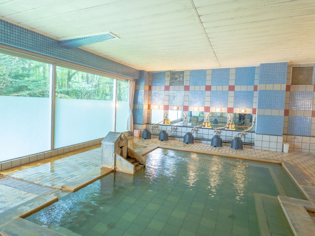 Hot springs/mineral springs