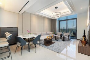 Interior - Luxurious 3B   Panoramic Burj View l King size Bed (Dubai)