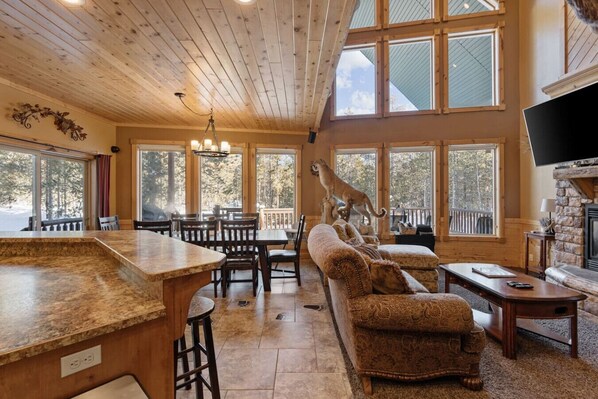 Téléviseur connecté, foyer