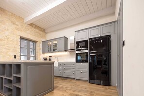 Fridge, microwave, oven, dishwasher