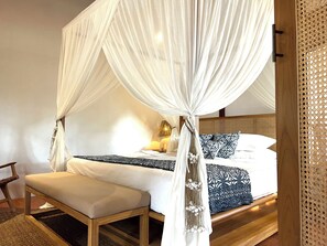 4 bedrooms, WiFi, bed sheets
