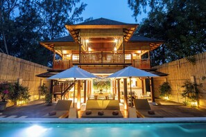 Pool - The Gili Beach Resort Villa.3,  4 BR Villa Gili Trawangan - 50m from The Beach (Lombok Utara)