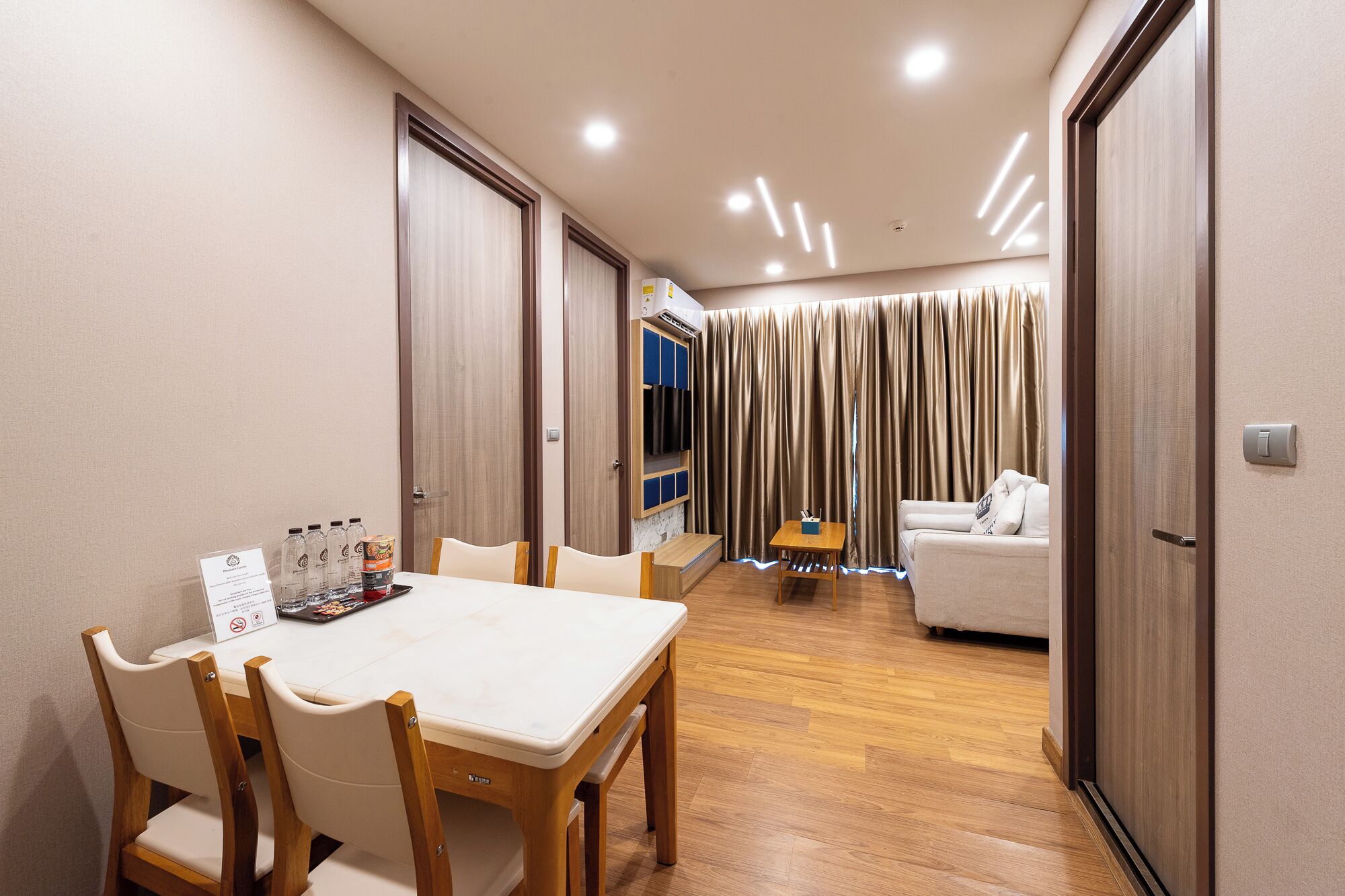 Suite – comfort, 2 soverom, balkong, byutsikt | Wi-fi (inkludert)